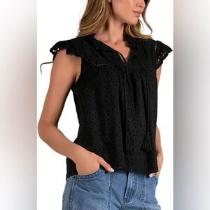 NWT Elan Short Sleeve V-Neck Eyelet Top